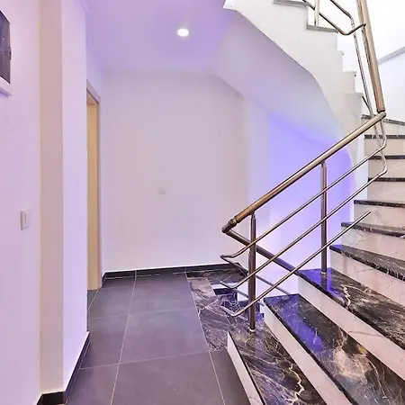 Villa Deniz Manzarali Havuzlu Kardelen Kaş