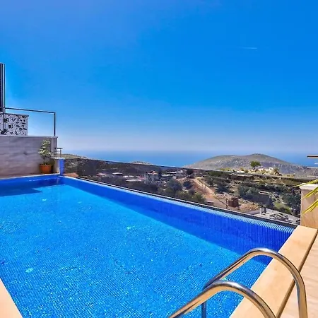 Villa Deniz Manzarali Havuzlu Kardelen